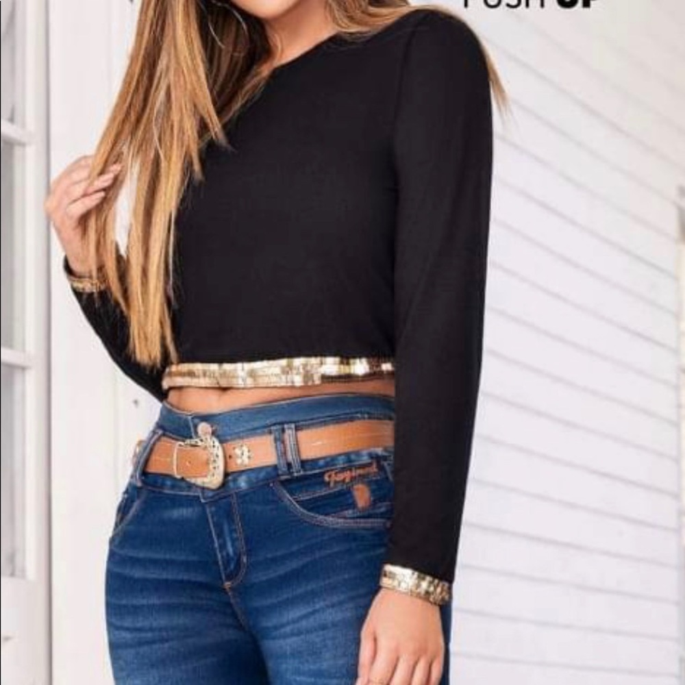 egyptian style sweater